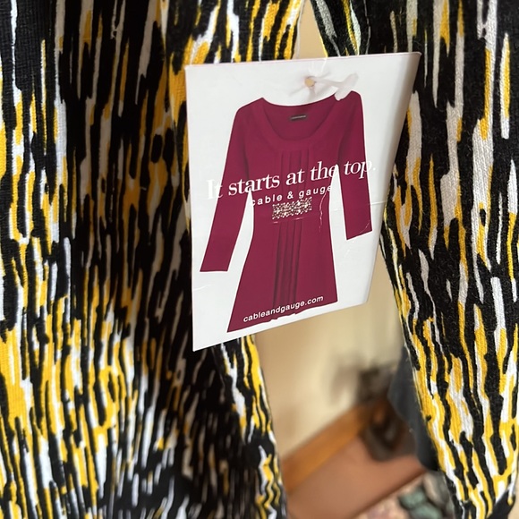 Cable Cable & Gauge new sweater black, yellow and white buttons black & Gold - Picture 4 of 5